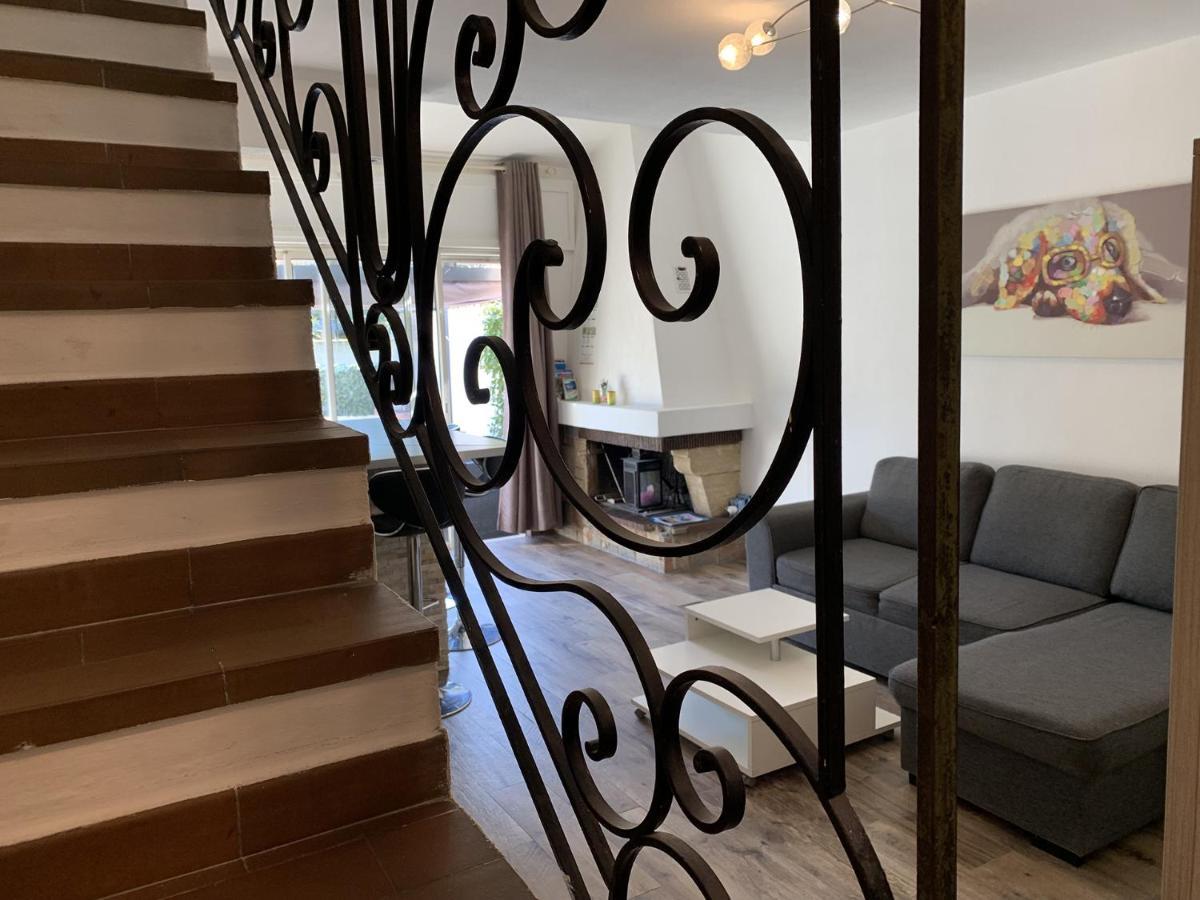 Appartement Maenat Borgo  Kültér fotó